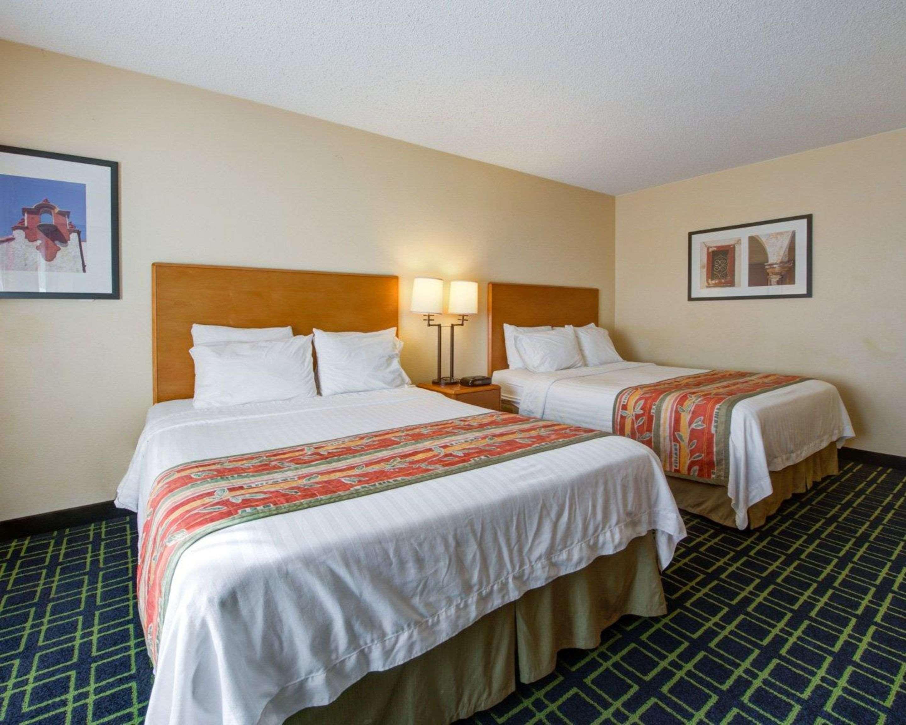 Quality Inn Placentia Anaheim Fullerton Екстериор снимка